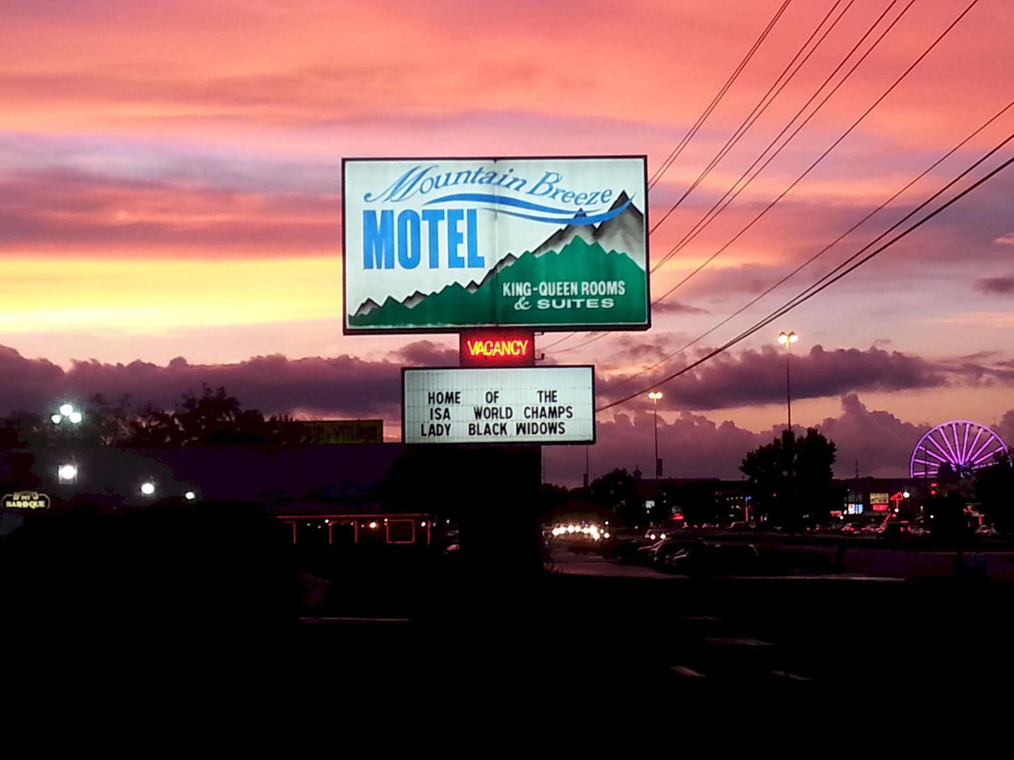 Mountain Breeze Motel Pigeon Forge Bagian luar foto